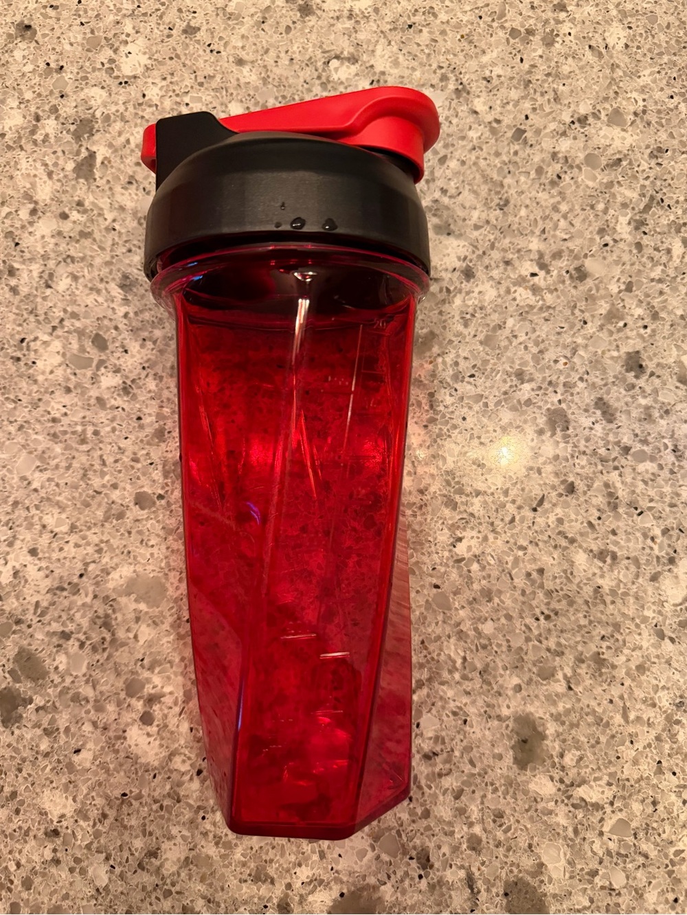 Yeti 28oz Red Plastic Shaker Bottle with Black Lid